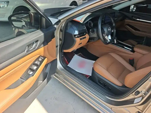 Nissan Teana — Фото автомобиля 15