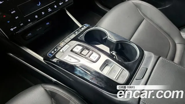 Hyundai Tucson Tucson (NX4) Бензин 1.6 турбо 2WD — Фото автомобиля 9