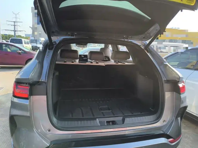 BYD Song PLUS — Фото автомобиля 18