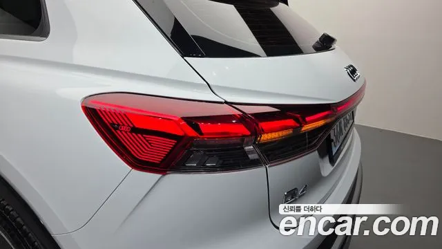 Audi Q4 e-tron — Фото автомобиля 20