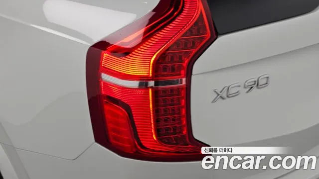 Вольво XC90 — Фото автомобиля 22