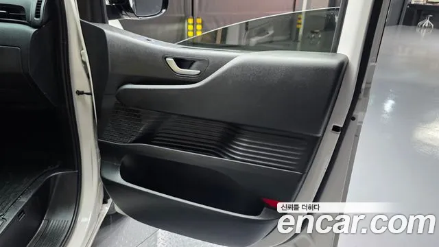 Hyundai Staria — Фото автомобиля 24