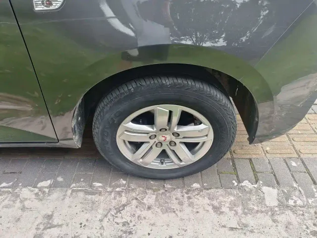 Wuling Zhengcheng — Фото автомобиля 13