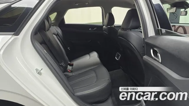 Kia K5 Новый K5 3 поколение 2.0 LPi(Для проката) — Фото автомобиля 11