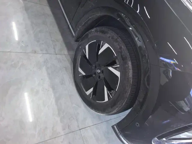 Changan Qiyuan Q07 — Фото автомобиля 6