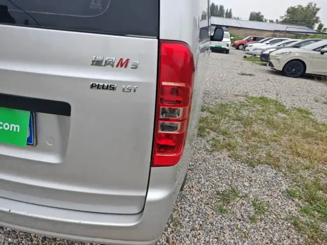 JAC Refine M3 — Фото автомобиля 7