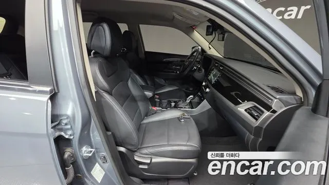 KGM Korando Beautiful — Фото автомобиля 16