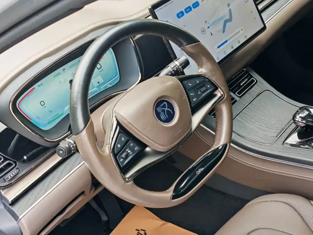 BYD Han — Фото автомобиля 6