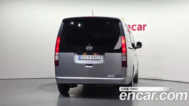 Hyundai Staria — Фото автомобиля 4