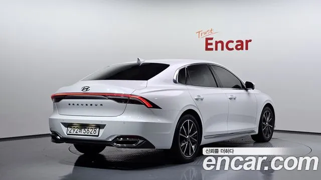 Hyundai Grandeur Новый Grandeur IG — Фото автомобиля 2