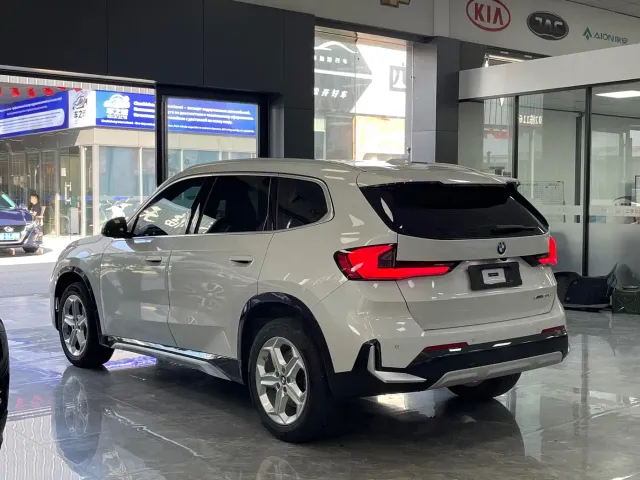 BMW X1 — Фото автомобиля 16