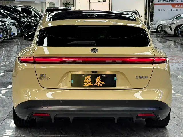 Nio ET5 Touring — Фото автомобиля 6