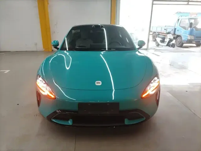 Xiaomi SU7 — Фото автомобиля 2