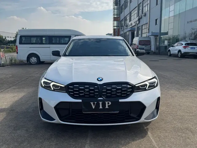BMW 3 Series — Фото автомобиля 9