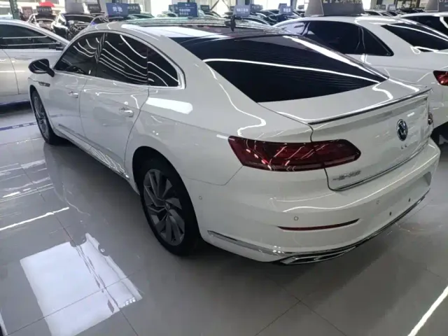 Volkswagen CC — Фото автомобиля 4