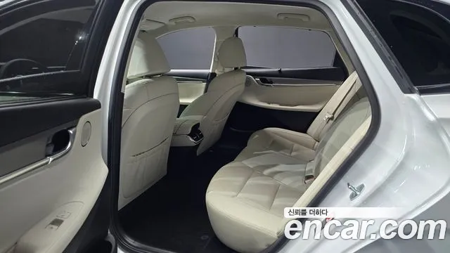 Hyundai Grandeur Новый Grandeur IG — Фото автомобиля 12