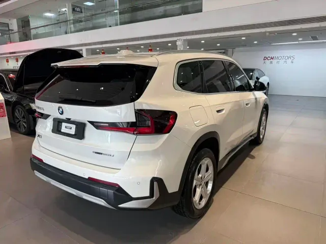 BMW X1 — Фото автомобиля 4