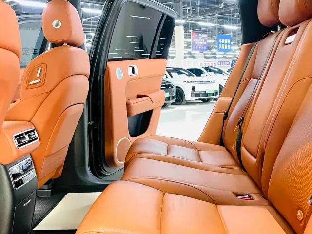 Li Auto L7 — Фото автомобиля 6