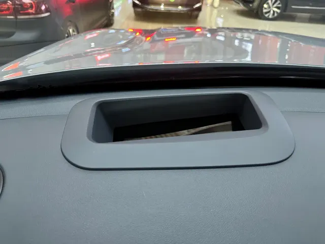 Geely Galaxy Starship 7 EM-i — Фото автомобиля 19