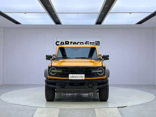 Ford Bronco — Фото автомобиля 8