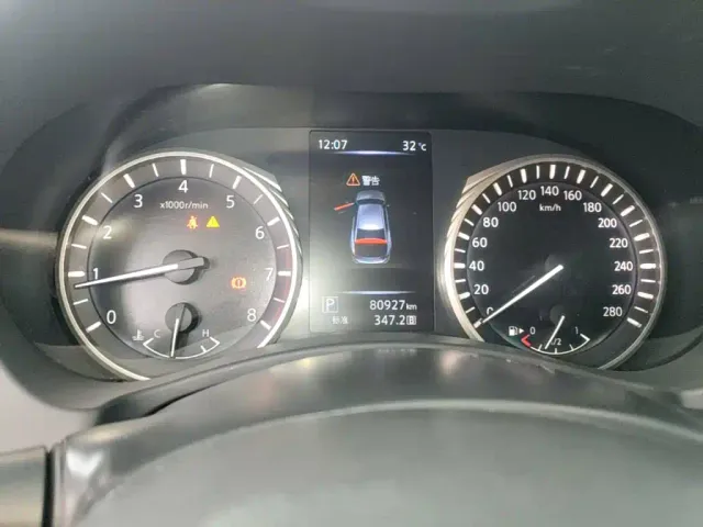 Infiniti Q50L — Фото автомобиля 11