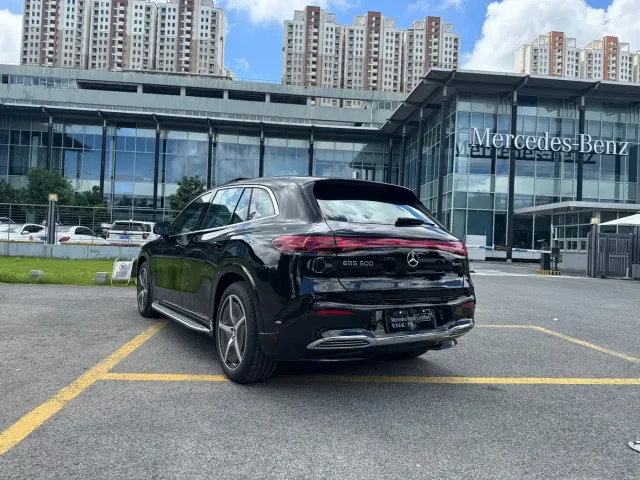 Mercedes-Benz EQS SUV — Фото автомобиля 21