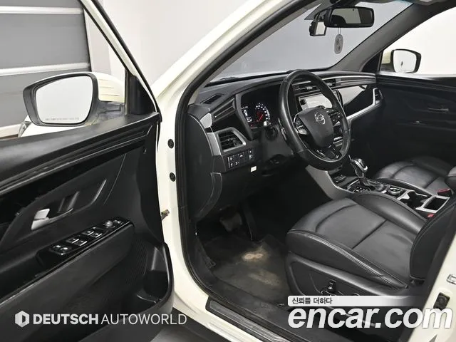 KGM Korando Beautiful — Фото автомобиля 11