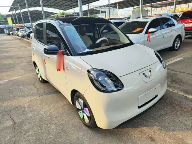 Wuling Hongguang Mini EV — Фото автомобиля 3