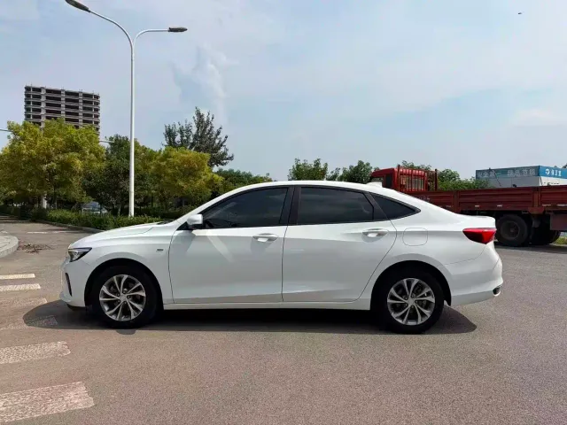 Buick Verano — Фото автомобиля 6