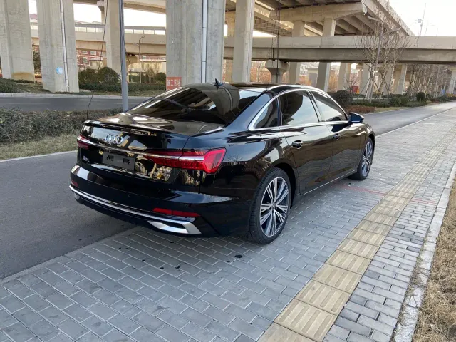Audi A6L — Фото автомобиля 3