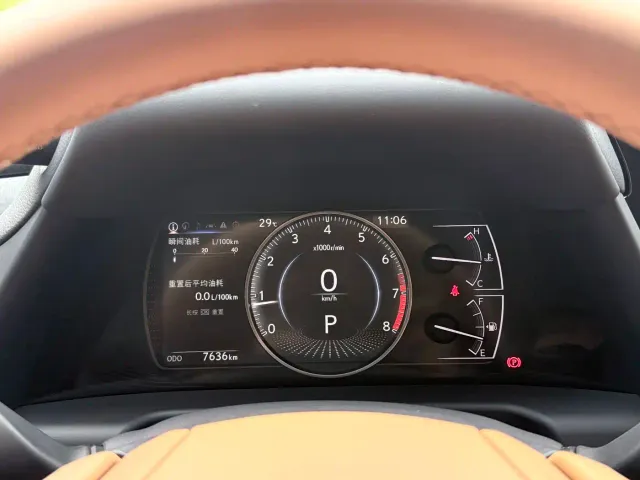 Lexus ES — Фото автомобиля 12