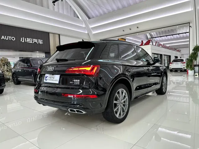 Audi Q5L — Фото автомобиля 6
