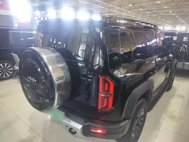 BYD FangChengBao Leopard 5 — Фото автомобиля 6