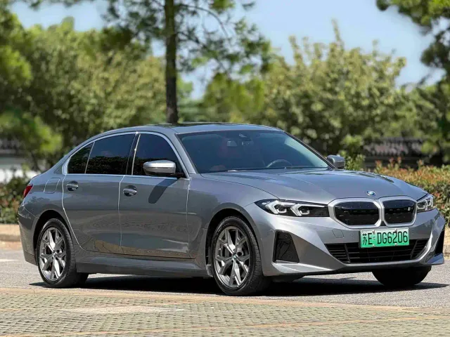 BMW i3 — Фото автомобиля 3