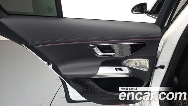 Mercedes-Benz E-Class W214 — Фото автомобиля 14