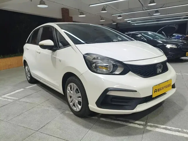 Honda Fit — Фото автомобиля 6