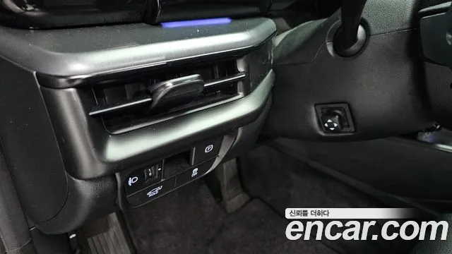 Hyundai Grandeur Grandeur (GN7) 3.5 Бензин 2WD — Фото автомобиля 25