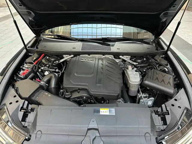Audi A6L — Фото автомобиля 19