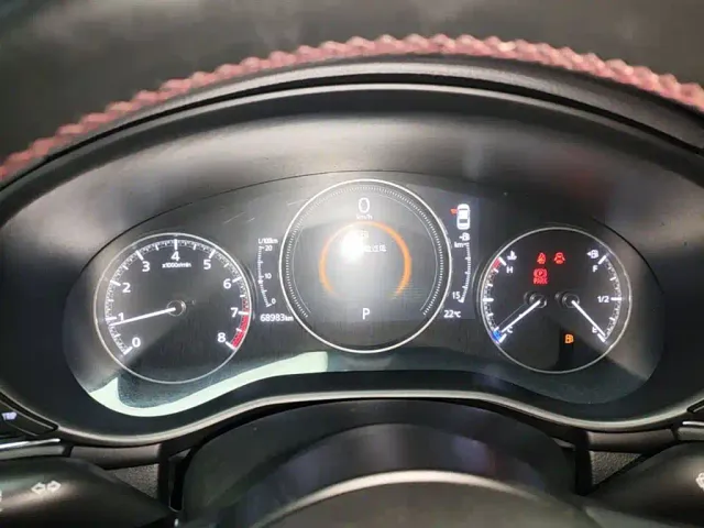 Mazda Axela — Фото автомобиля 11