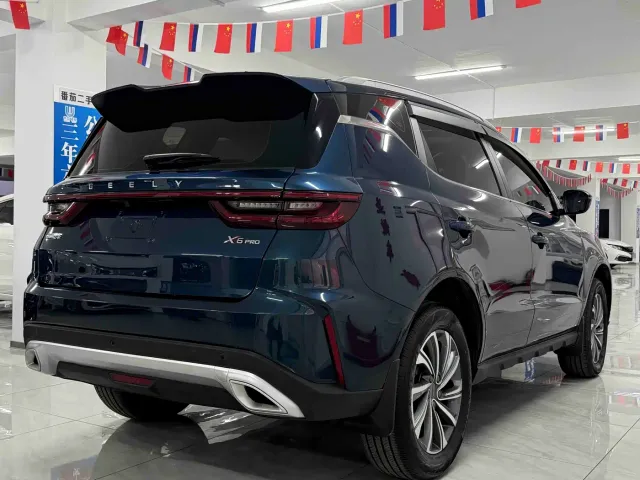 Geely Vision X6 — Фото автомобиля 17