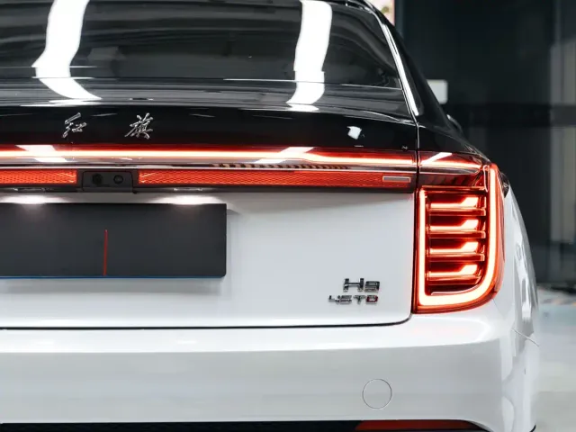 Hongqi H9 — Фото автомобиля 6
