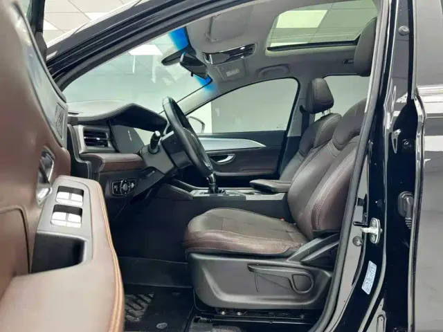 Jetour X90 Plus — Фото автомобиля 10