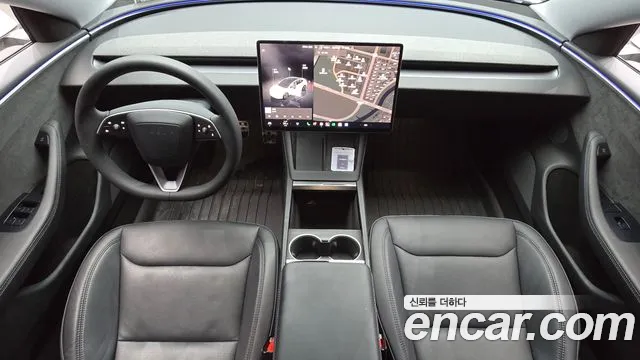 Tesla Model 3 — Фото автомобиля 3