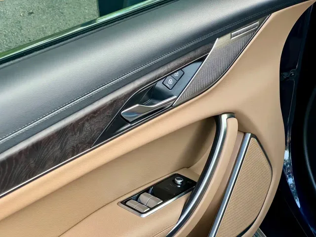 Jaguar XFL — Фото автомобиля 15