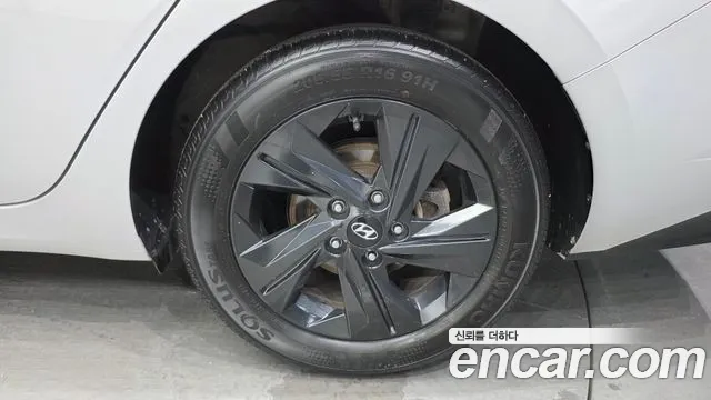 Hyundai AVANTE Smart — Фото автомобиля 21