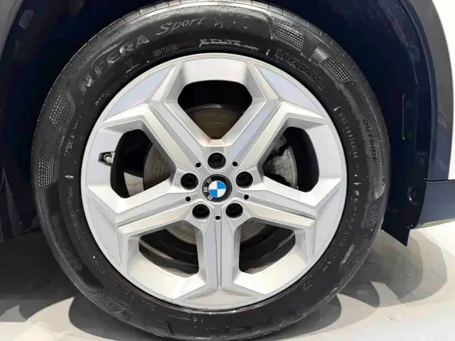 BMW X1 — Фото автомобиля 14