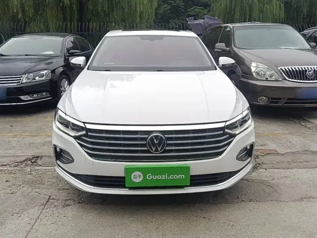 Volkswagen Lavida — Фото автомобиля 2