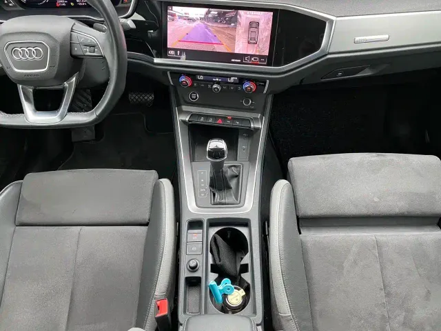 Audi Q3 — Фото автомобиля 14