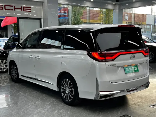GAC Trumpchi M8 — Фото автомобиля 6