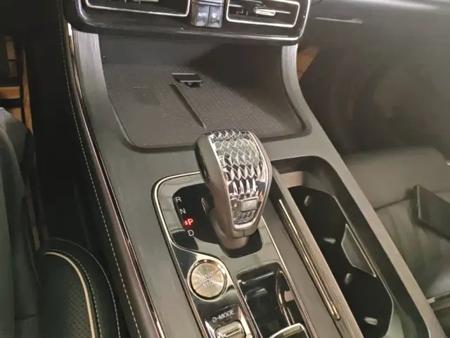 GAC Trumpchi GS8 — Фото автомобиля 13